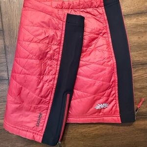 Skhoop, no tags but never worn…wrong size.